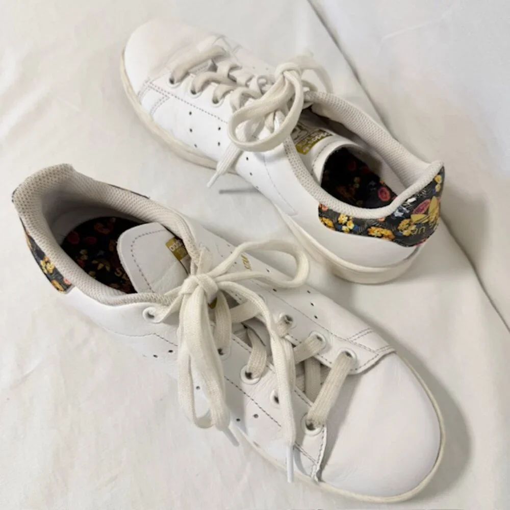 Adidas Womens Limited Edition Floral Gold Stan Smith Sneakers‎ Size US 6 White